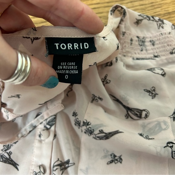 TORRID | Sheer Pink Chiffon Bird Print Henley Blouse - Picture 7 of 15